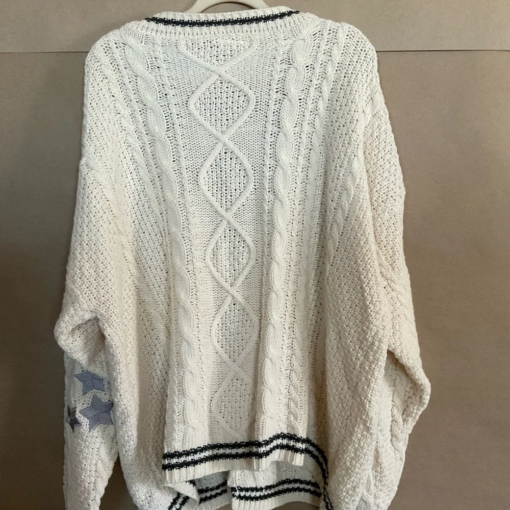Taylor Swift Folklore cable knit cardigan. Size XL - Picture 6 of 7